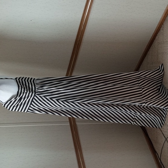 Cupshe Black and White Striped Maxi Dress,Beachy, Vacation, Cruise, Festival - Picture 4 of 9